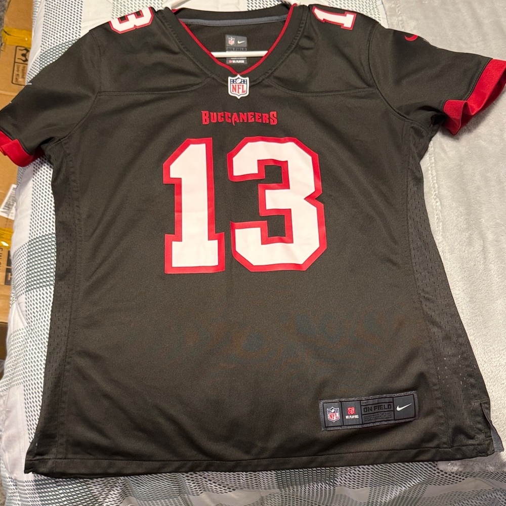 Women’s Size L Nike Buccaneers Mike Evans Pewter Jersey